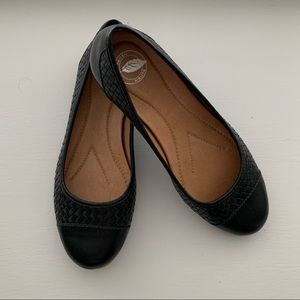 Nurture Charliee Black Leather Woven Slip on Flats